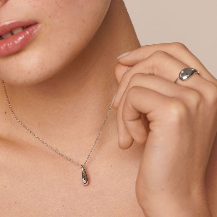 Strieborný prívesok Hot Diamonds Tide DP997